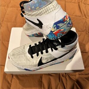 Kevin Durant 13s “Home” grey. Multicolor racer blue